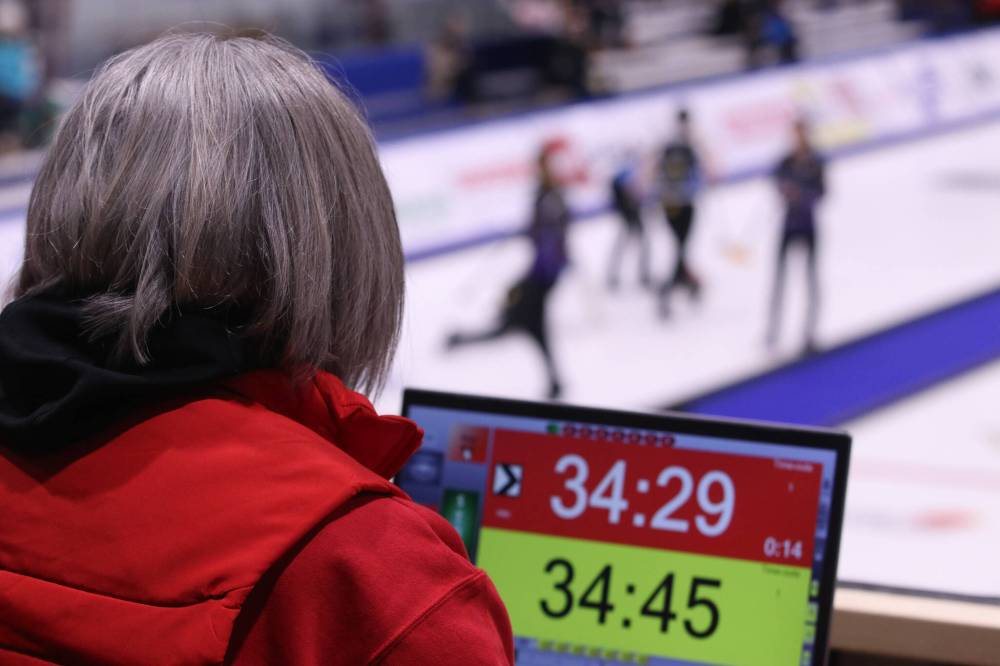 Volunteer duties extend from the ice to the canteen and everything in between at the RME Women of the Rings championship in Pilot Mound. (Matt Packwood/The Brandon Sun)