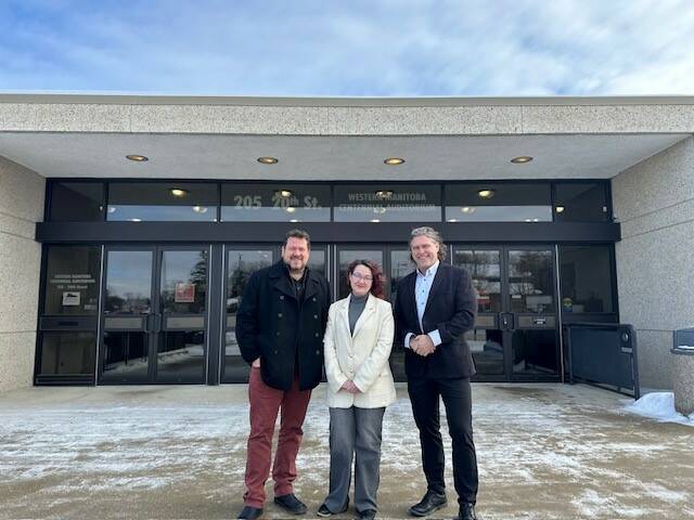 From left to right: Minister for municipal and northern relations, francophone affairs and Manitoba Liquor and Lotteries Glen Simard, Western Manitoba Centennial Auditorium general manager Kaitlyn Mitchell and Brandon Mayor Jeff Fawcett stand outside the WMCA. (Abiola Odutola/The Brandon Sun)