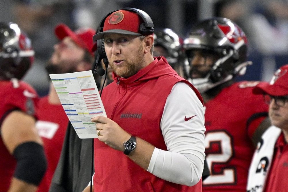 FILE - Tampa Bay Buccaneers offensive coordinator Liam Coen looks on from the sidelines during an NFL football game against the Dallas Cowboys in Arlington, Texas, Sunday, Dec. 22, 2024. (AP Photo/Jerome Miron, File)