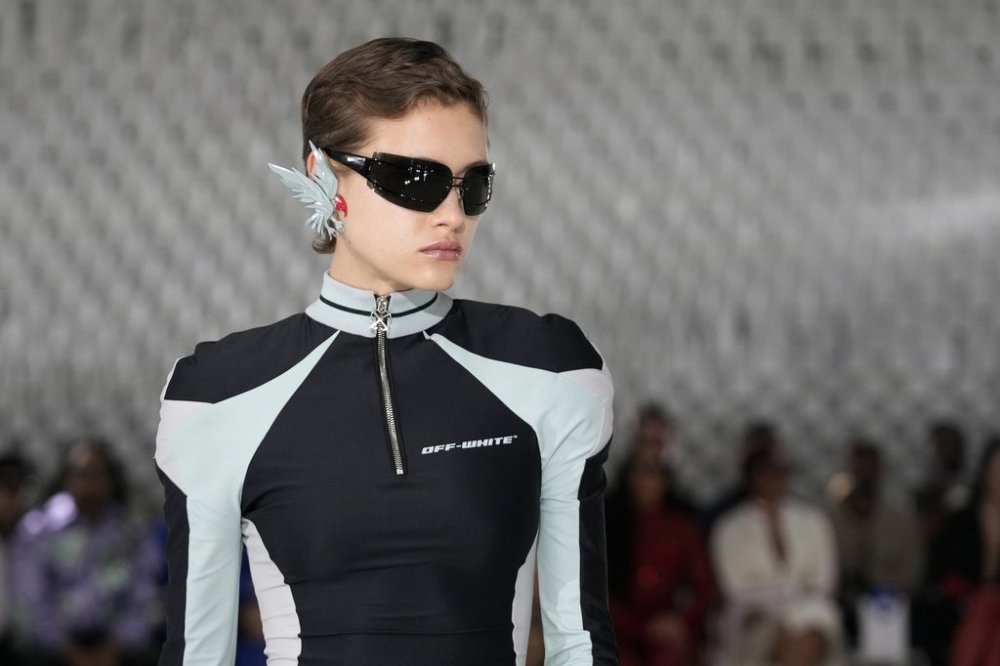 A model wears a creation as part of the Off-White Fall/Winter 2025-2026 Womenswear collection presented Thursday, March 6, 2025 in Paris. (AP Photo/Michel Euler)