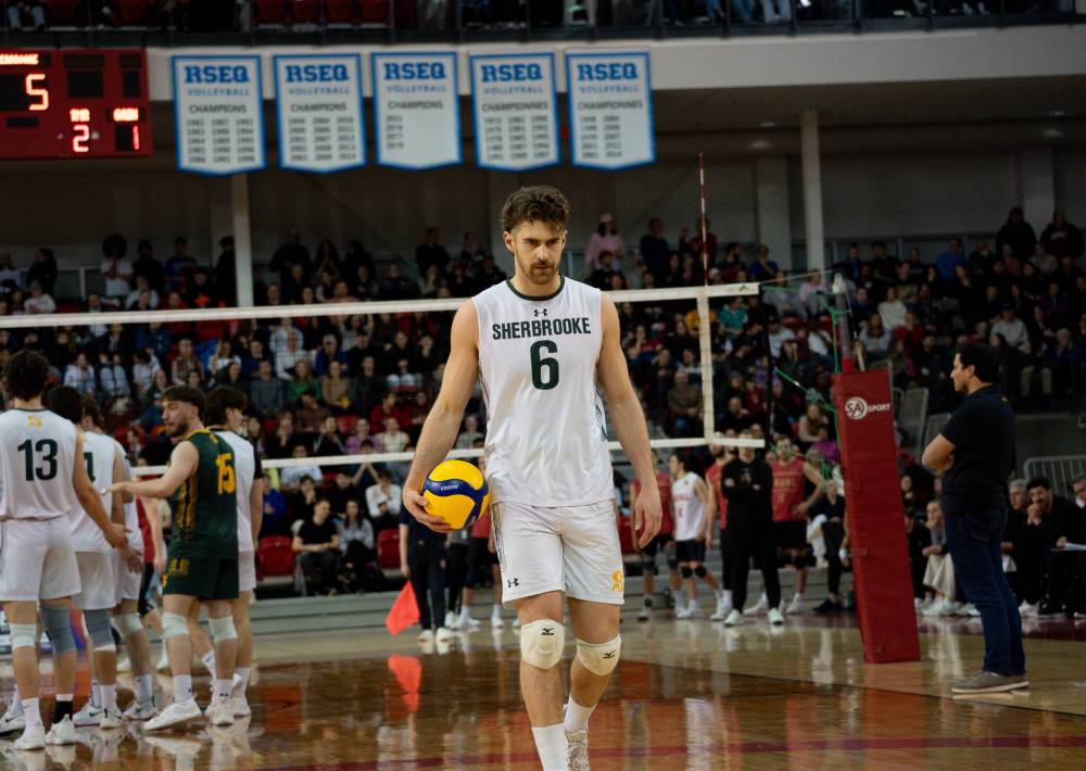 Yoan David captained the Sherbrooke Vert et Or to the RSEQ men’s volleyball title. (Anne-Sophie Gobeil/Sherbrooke Vert et Or)