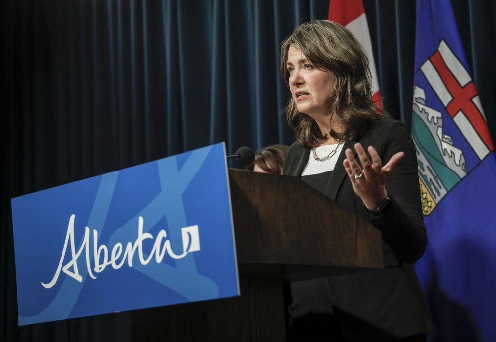 Alberta Premier Danielle Smith speaks to a press conference in Calgary, Alta., Wednesday, Feb. 19, 2025. THE CANADIAN PRESS/Jeff McIntosh