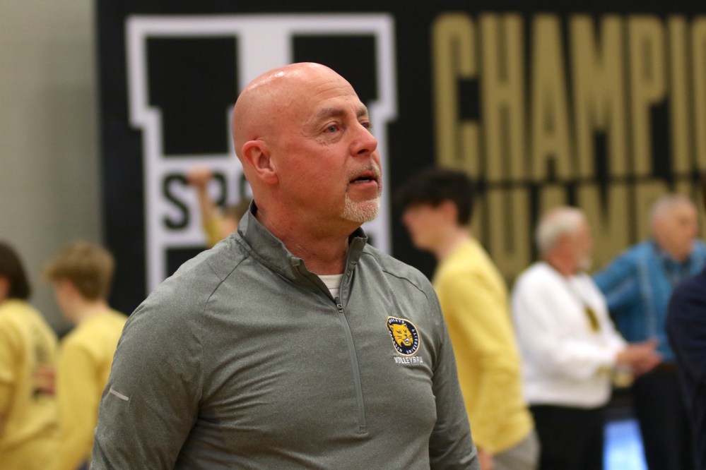 Bobcats coach Grant Wilson reacts to his team's 15-10 fifth-set win. (Thomas Friesen/The Brandon Sun)