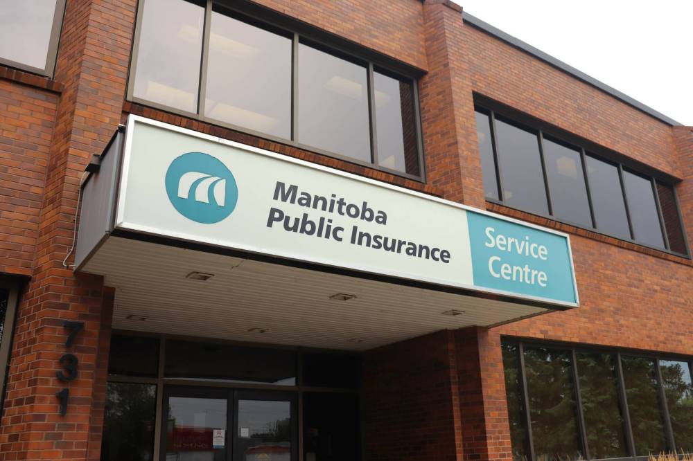 The exterior of Manitoba Public Insurance’s service centre office in Brandon. Deveryn Ross writes that MPI's method of providing insurance penalizes good drivers. (File)