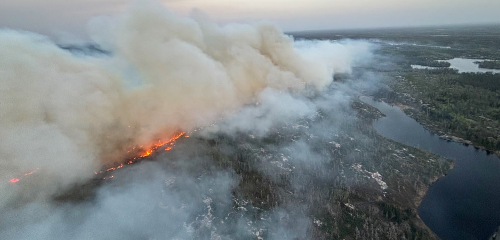 The wildfire near White Dog, Ont., as seen on May 12. The fire was within 2.5 kilometres of the community on Thursday evening. (Ontario Forest Fires)