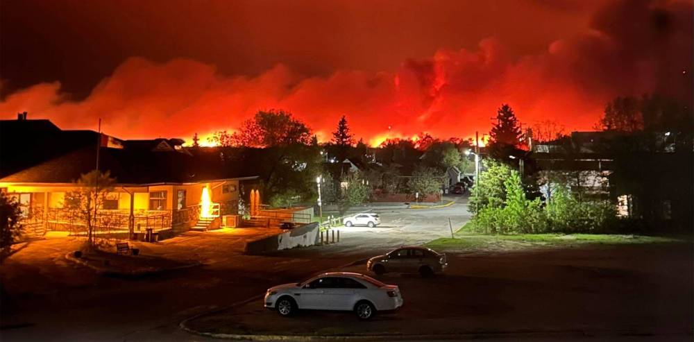 A photo taken early Wednesday shows a wildfire near Flin Flon. (Kira Kittle)