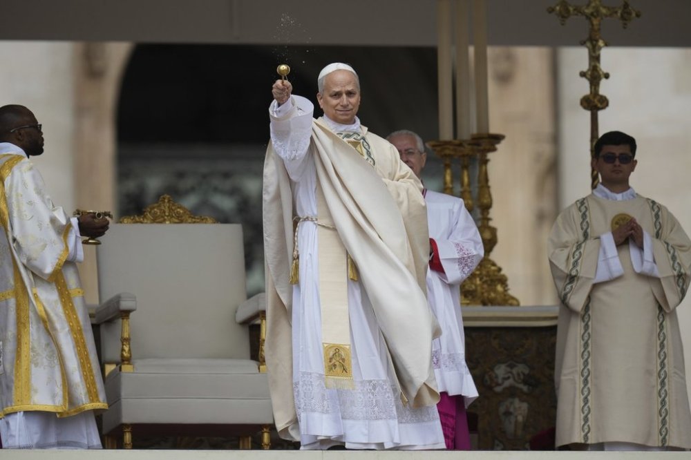 Pope Leo XIV holds Mass during the formal inauguration of his pontificate in St. Peter's Square attended by heads of state, royalty and ordinary faithful, Sunday, May 18, 2025. (AP Photo/Alessandra Tarantino)