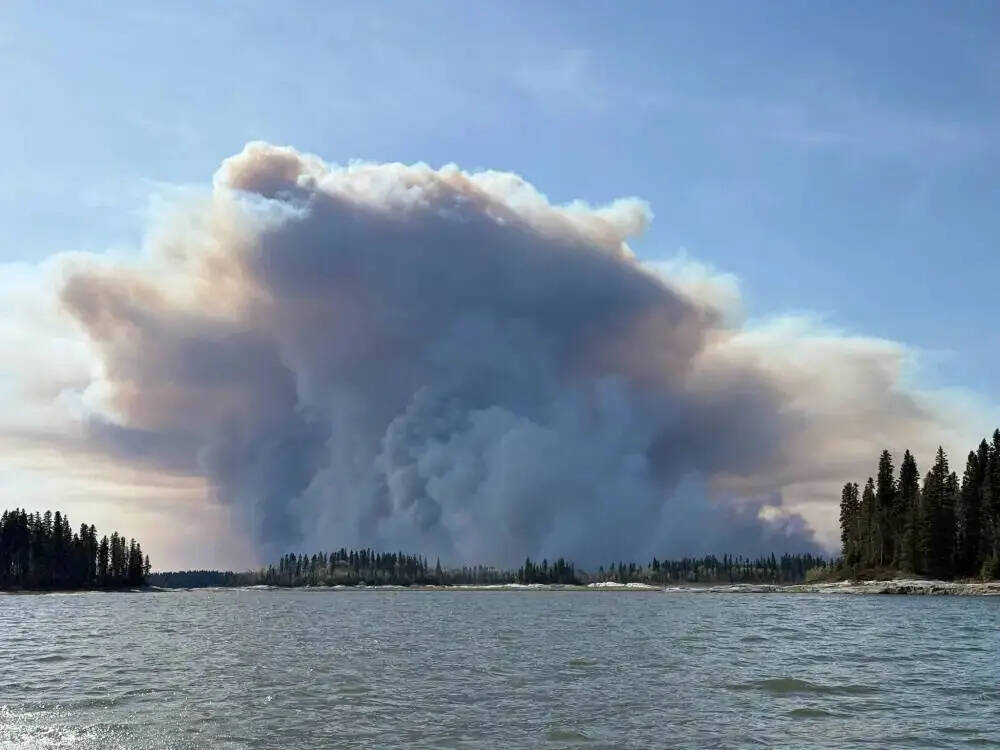 As of Friday, the fire near Pimicikamak Cree Nation had burned about 1,500 hectares. (Submitted)