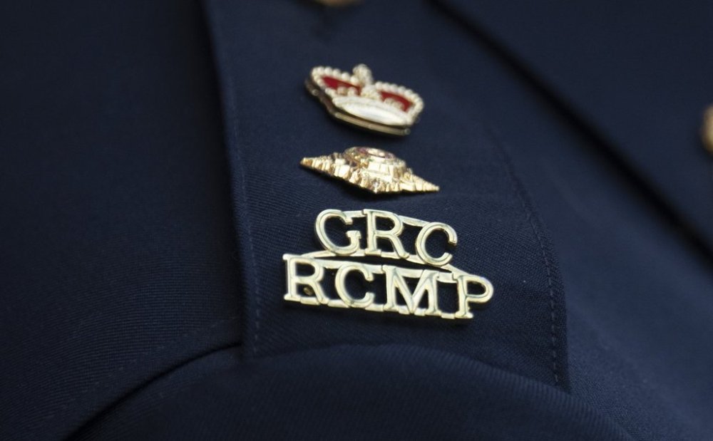 The RCMP logo is seen on the shoulder of a superintendent during a news conference, Saturday, June 24, 2023, in St. John’s, N.L. THE CANADIAN PRESS/Adrian Wyld
