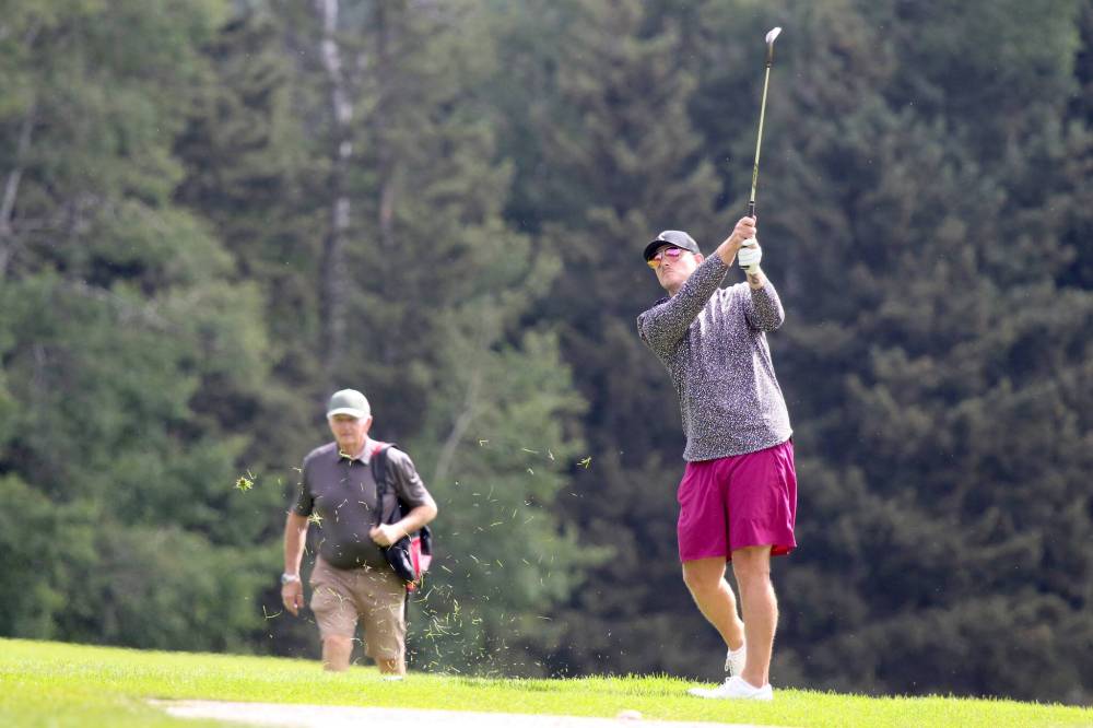 Brandon’s Ross Sheard beat Dustin Schneider 3 and 2 in men’s championship flight action on Tuesday. (Thomas Friesen/The Brandon Sun)