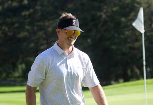 Ross Sheard beat Darren Ritchie 1 up on Thursday to reach his first championship flight semifinal at the Tamarack golf tournament. (Thomas Friesen/The Brandon Sun)