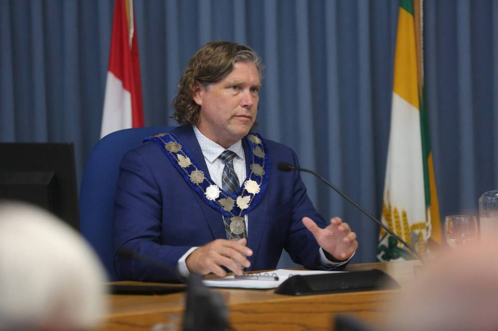 Deveryn Ross writes that the most galling part of the debt situation the City of Brandon finds itself in “is that many of the same councillors who made those poor budgetary decisions back then are still sitting at the council table today, including Mayor Jeff Fawcett.” (Alex Lambert/The Brandon Sun files)