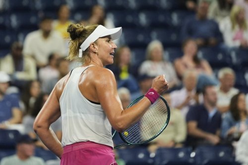 Beatriz Haddad Maia, of Brazil, reacts after winning the first set against Maria Sakkari, of Greece, during the third round of the U.S. Open tennis championships, Saturday, Aug. 30, 2025, in New York. (AP Photo/Pamela Smith)