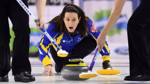Alberta alternate Heather Nedohin skips against Saskatchewan during the Scotties Tournament of Hearts in St. Catharines, Ont., on Tuesday, Feb. 21, 2017. THE CANADIAN PRESS/Sean Kilpatrick