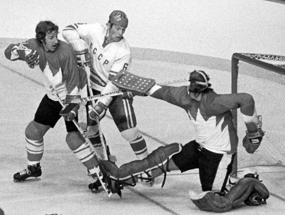 (Team Canada goalie Ken Dryden and defenceman Rod Seiling combine to block a scoring attempt by Soviet defenceman Valery Vasiliev during the first Canada-Soviet series in this Sept. 8, 1972, photo. THE CANADIAN PRESS 1997 (Fls-CP)