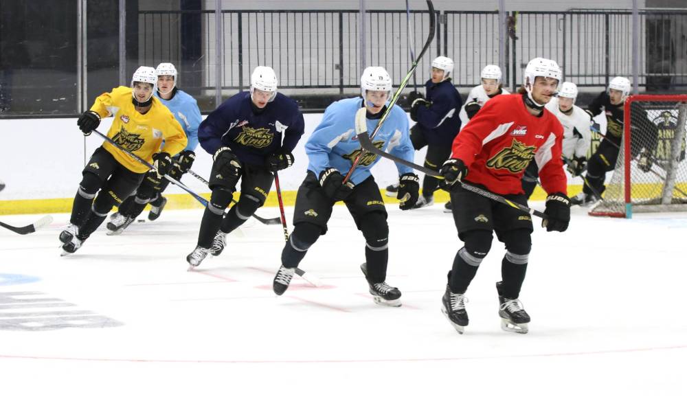 Brandon Wheat Kings players round the net during a short burst of team skating on Thursday during practice at Assiniboine Credit Union Place. (Perry Bergson/The Brandon Sun)
