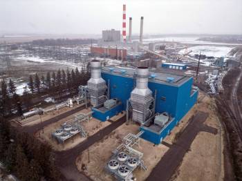 Building natural gas power plants, such as the Manitoba Hydro generating station in Brandon, isn’t a move forward — it’s looking to the past, Scott Forbes writes. (Tim Smith/The Brandon Sun files)