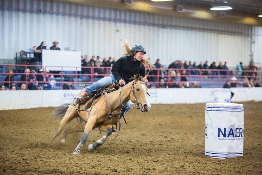 A competitor races around the arena during the 2019 Manitoba Barrel Racing Association Finals at the Keystone Centre. This year’s MBRA Finals take place Oct. 3-6 at the Keystone’s Assiniboine Credit Union Agricultural Centre. (The Brandon Sun files)