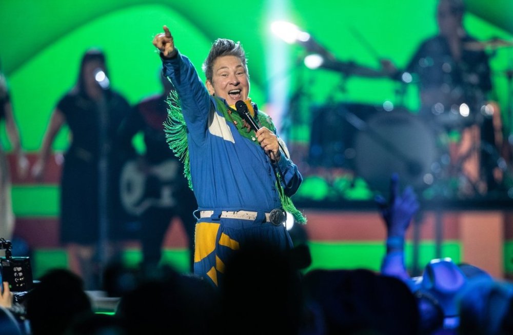 k.d. lang performs during the CCMA Awards in Edmonton on Saturday, Sept. 14, 2024. THE CANADIAN PRESS/Jason Franson