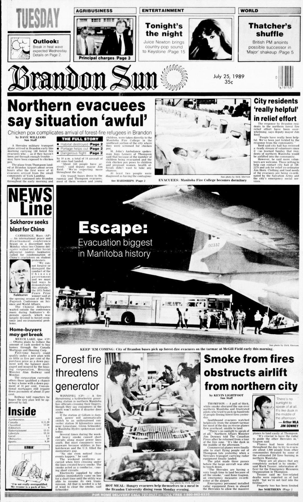 Photos of northern forest fire evacuees on the tarmac at McGill Field in Brandon by Dirk Aberson dominated the front page of the July 25, 1989 edition of The Brandon Sun. (Brandon Sun files)