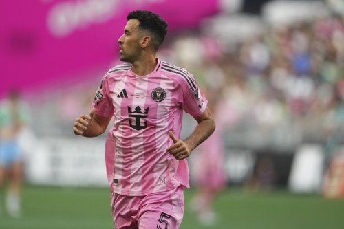 Inter Miami midfielder Sergio Busquets in action against the Seattle Sounders during the Leagues Cup final soccer match Sunday, Aug. 31, 2025, in Seattle. (AP Photo/Lindsey Wasson)