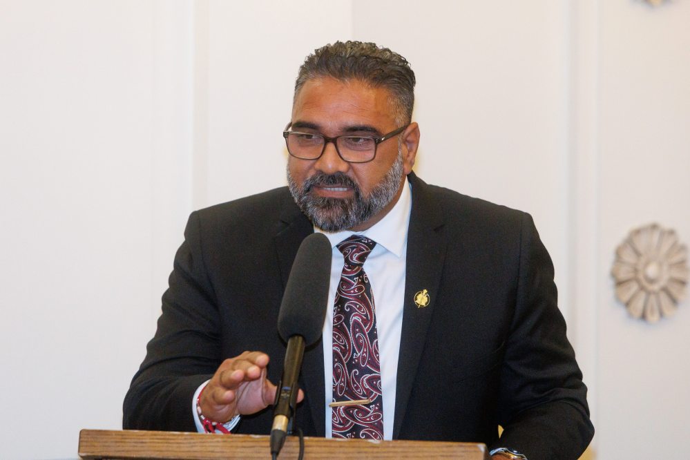 NDP Public Service Delivery Minister Mintu Sandhu. (Mike Deal/Winnipeg Free Press files)