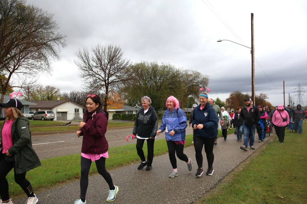 CIBC Run for the Cure participants start the five-kilometre run or walk during the CIBC Run for the Cure at Assiniboine College on Sunday. (Photos by Skye Anderson/The Brandon Sun)