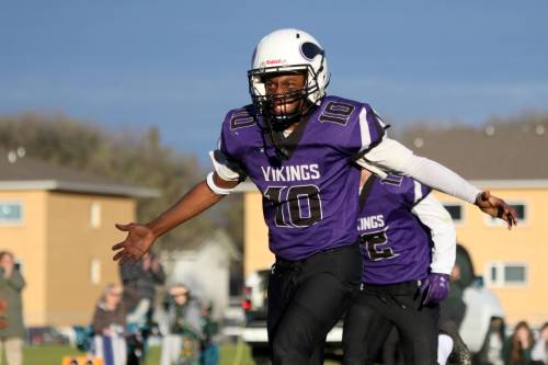 Lota Okaekwu rushed 15 times for 170 yards and a touchdown as the Vincent Massey Vikings beat the Grant Park Pirates 20-14 in Winnipeg High School Football League JV nine-man action at Doug Steeves Field on Tuesday. (Thomas Friesen/The Brandon Sun)