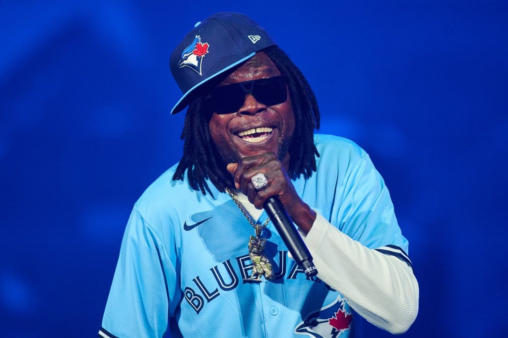 Drake surprises fans at dancehall star Vybz Kartel’s historic first Canadian show