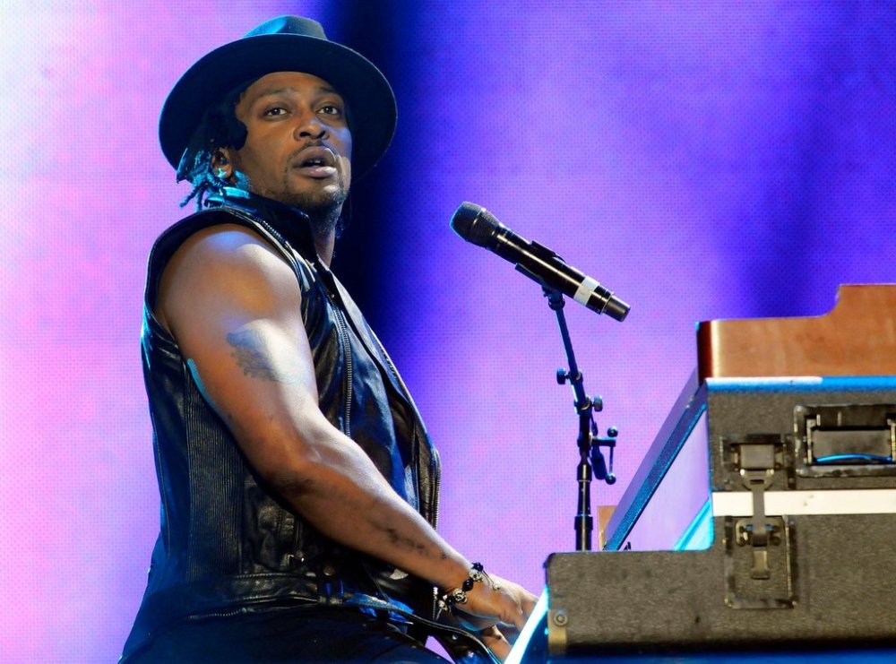FILE - This July 6, 2012 file photo D'Angelo performs at the Essence Music Festival in New Orleans. (Photo by Cheryl Gerber/Invision/AP, File)