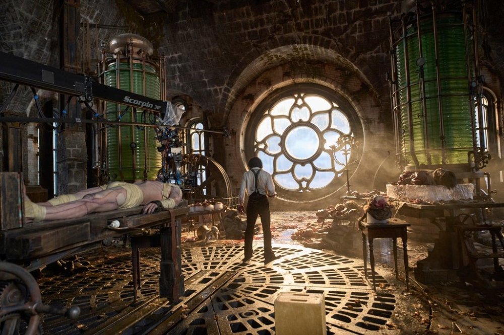 This image released by Netflix shows Jacob Elordi as The Creature, left, and Oscar Isaac as Victor Frankenstein, in a scene from