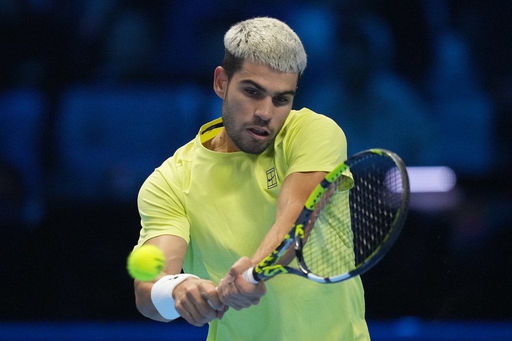 Alcaraz withdraws from Davis Cup Finals because of hamstring injury
