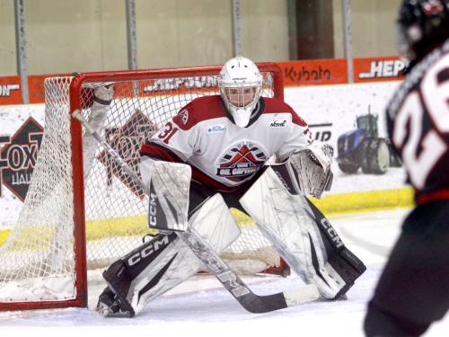Virden Oil Capitals first-year netminder Micky Gross squares down a Northern Manitoba Blizzard scoring attempt during MJHL action against the Northern Manitoba Blizzard at Tundra Oil & Gas Place on Sunday, Nov. 16. (Massimo De Luca-Taronno/The Brandon Sun)