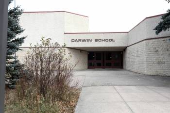 A 28-year-old man has been charged after an incident at Winnipeg’s Darwin Elementary School on Thursday. (Ruth Bonneville/Winnipeg Free Press)