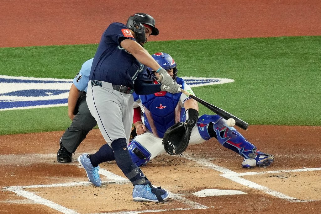 Seattle slugger Josh Naylor earns Tip O’Neill Award as Canada’s top MLB player