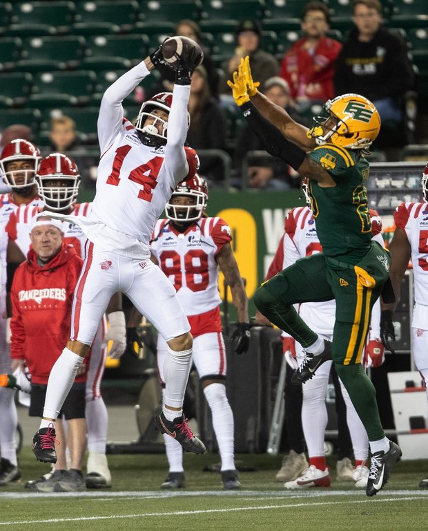 Calgary Stampeders re-sign Canadian wide receiver Clark Barnes