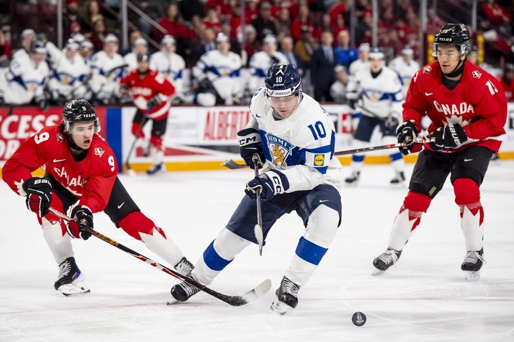 Canada defeats Finland 7-4 on New Year’s Eve at world juniors to top Group B