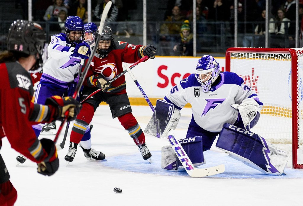 Clark feeding off of improved Charge’s extra energy