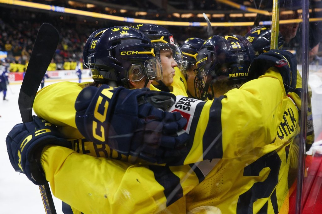 Sweden tops Finland in shootout to make final at world junior hockey championship