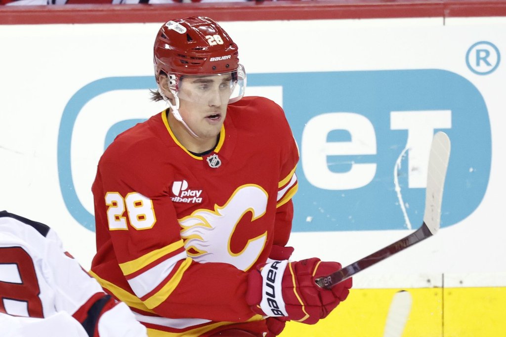 Whitecloud surprised by trade, but excited to join Flames’ blue line