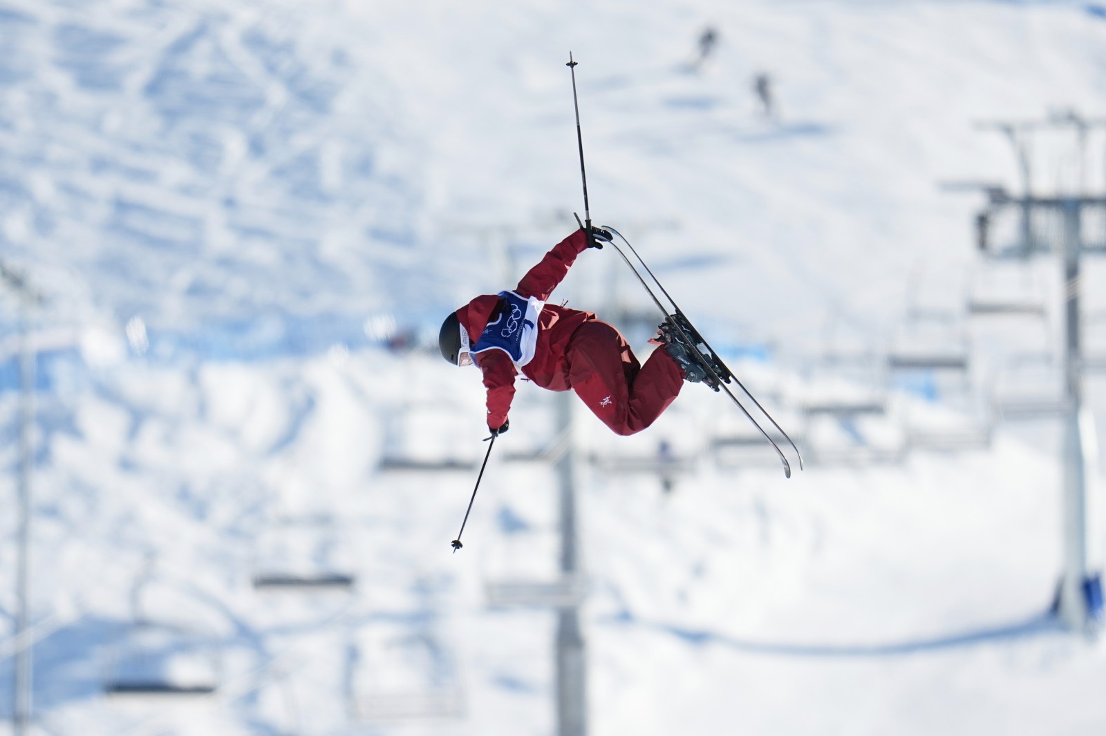 Two Canadian women qualify for women’s ski slopestyle final at Milan Cortina Games