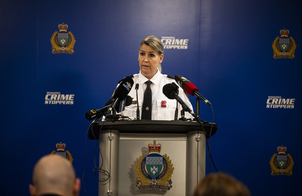 Police arrest man after hate symbols painted on Winnipeg synagogue, mosque and homes