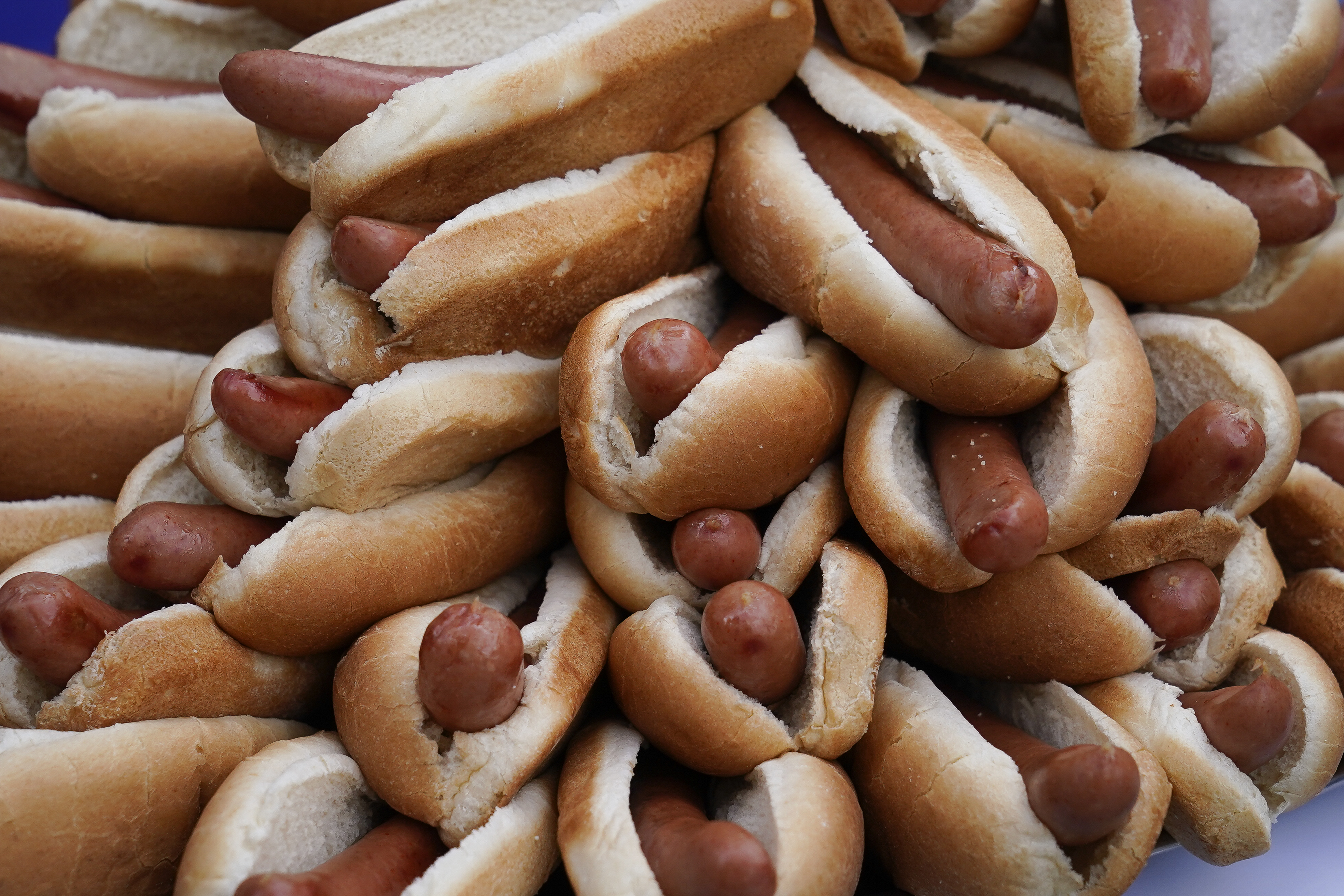 Schools, hospitals urged to take processed meat off menu