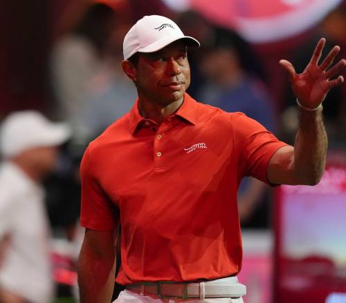 Wayne Gretzky (left) and Tiger Woods (right), in a photo by The Associated Press. Bruce Penton reminisces about the achievements of these two great, but personally flawed, athletes. (Gretzky photo by The Canadian Press; Tiger Woods photo by The Associated Press)