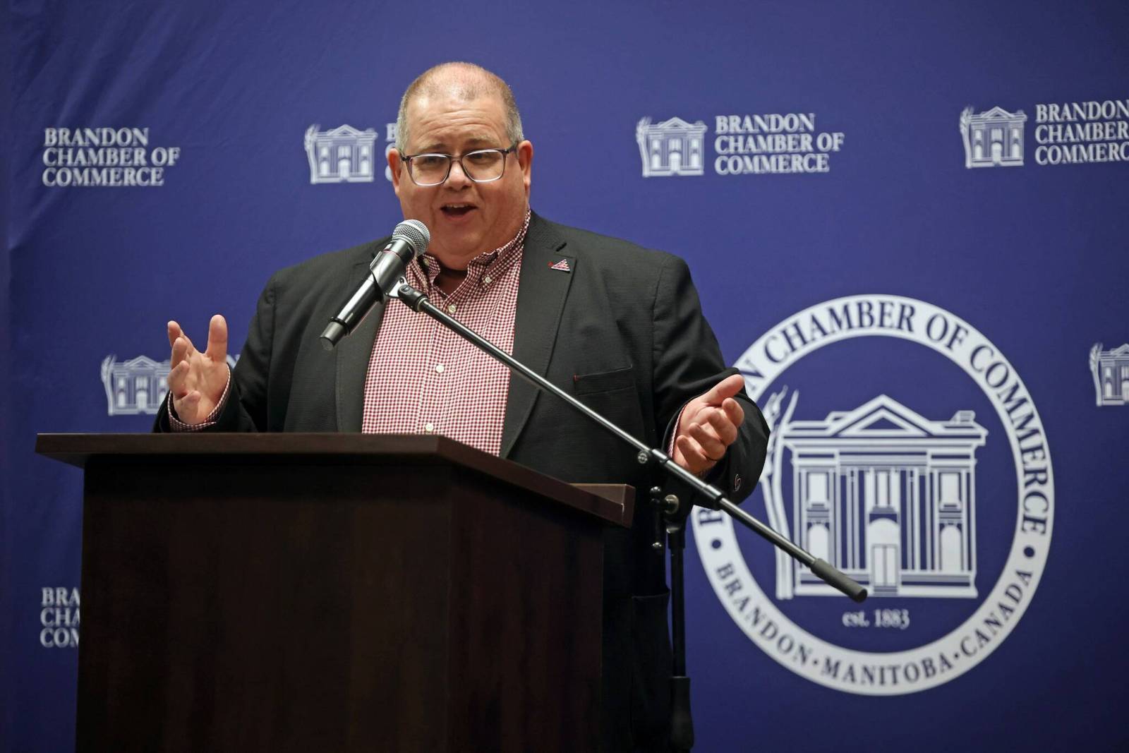 Frison calls on feds to support local colleges