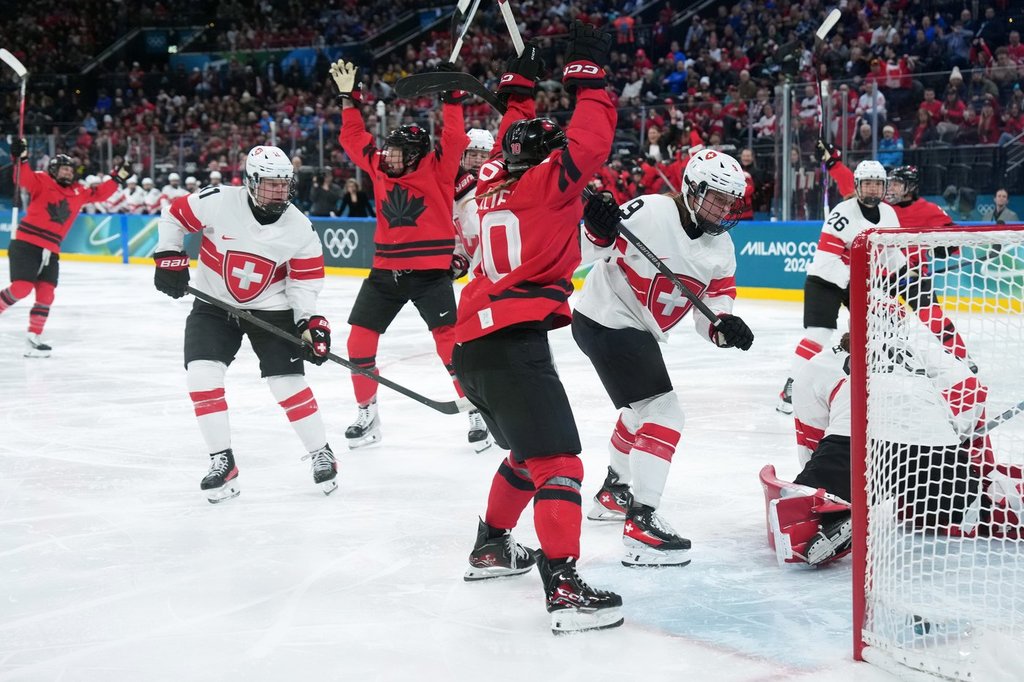 Canada into Olympic women’s hockey final, Poulin breaks record in 2-1 win over Swiss