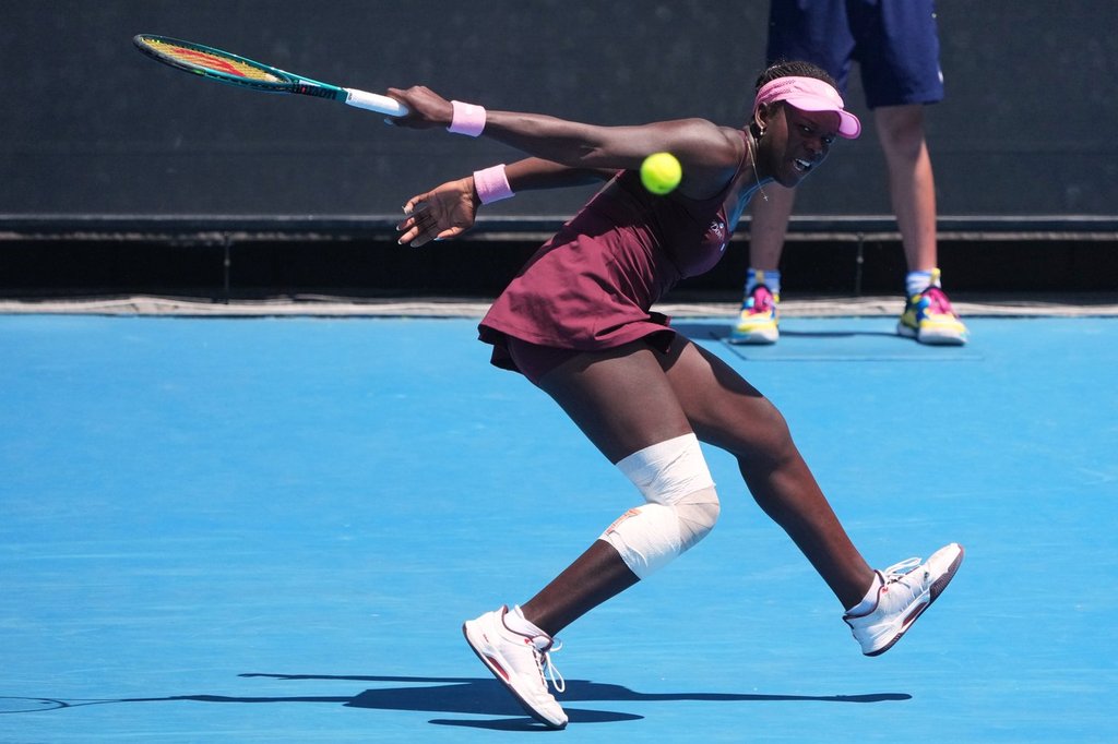 Mboko through to quarterfinals of Qatar Open after upset win over Andreeva