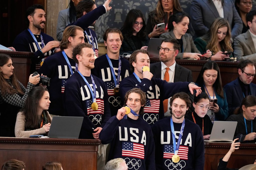 U.S men’s hockey team feted at State of the Union; Hellebuyck to receive Presidential Medal of Freedom