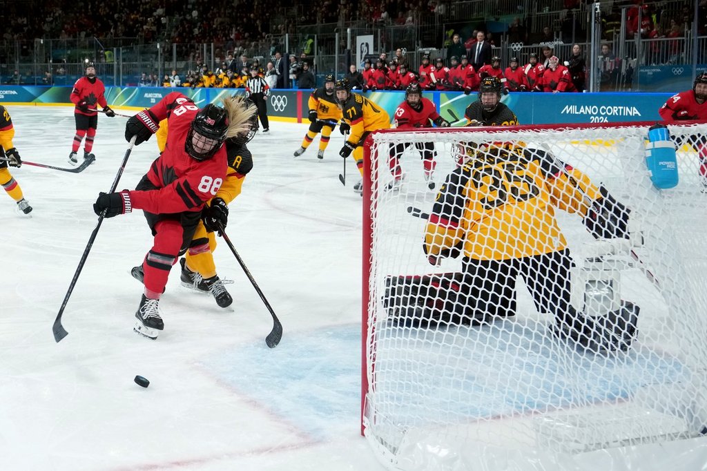 Canada reaches Olympic women’s hockey semifinals, Poulin ties Wickenheiser record