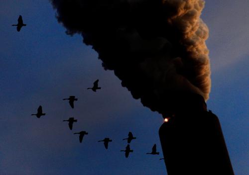 A coal burning plant in Conesville, Ohio. Canadian leaders need to do whatever it takes to fight back against U.S. President Donald Trump's move to strip away environmental protections in his country. (The Washington Post)
